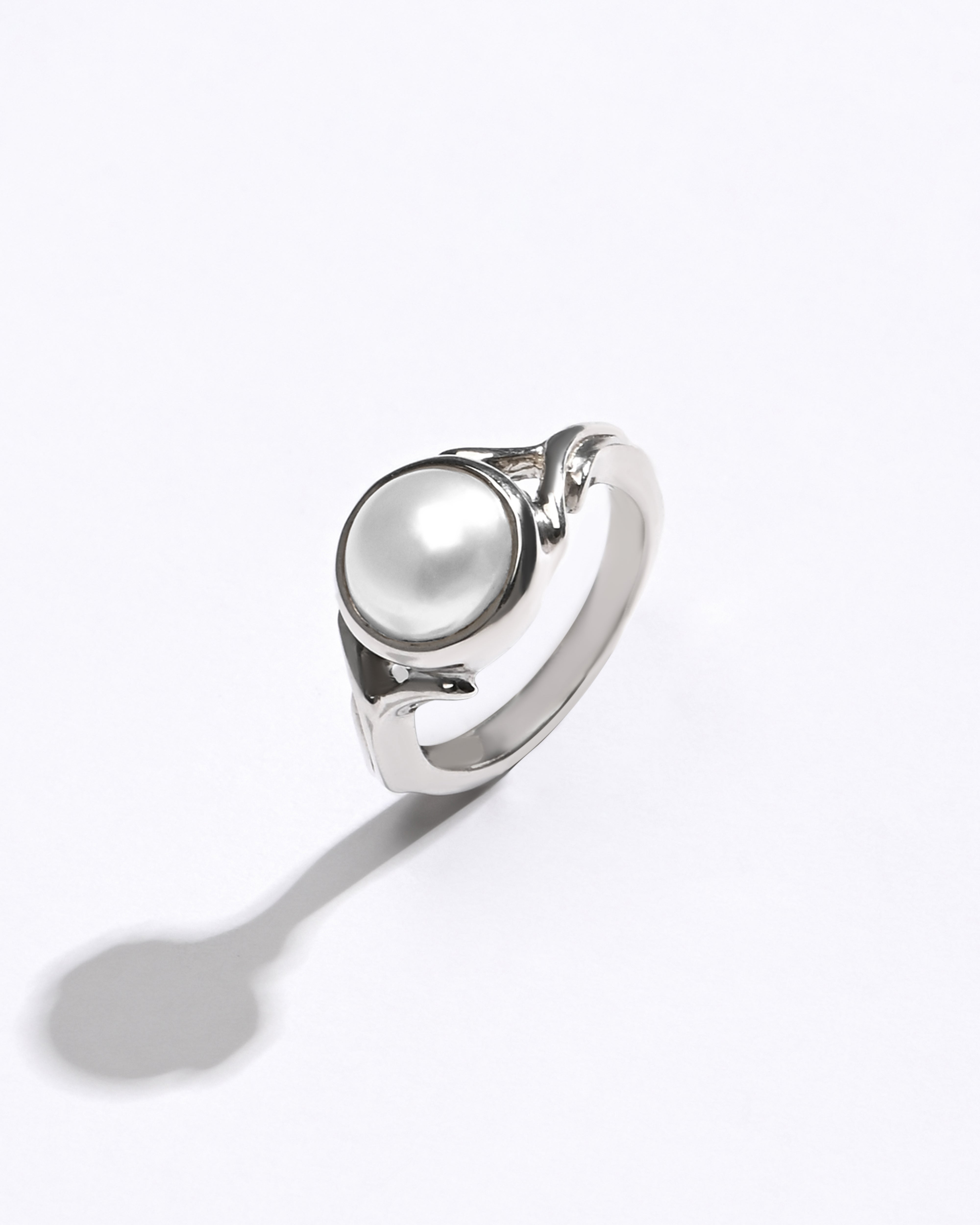 Myra Gems pearl ring in 925 sterling silver